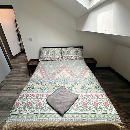 Town Center Willow Apartment - Sleeps Up To 10 - Dogs Welcome - 2 Minutes From Train Station Μπλάκπουλ Εξωτερικό φωτογραφία